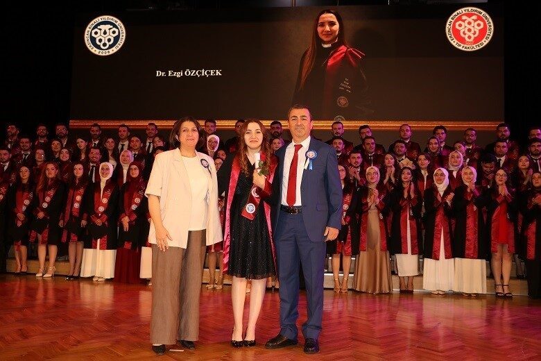 İç Hastalıkları Uzmanı Prof. Dr. Fatih Özçiçek ile Erzincan Binali