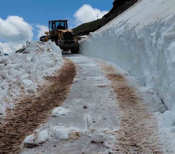 Doğu Karadeniz’in yüksek kesimlerinde kıştan kalma görüntüler Haziran ayında da