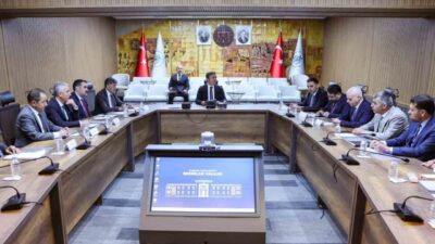 Erzincan’da sahipsiz hayvanların korunması, rehabilitasyonu ve sahiplendirilmesine yönelik çalışmaların değerlendirildiği