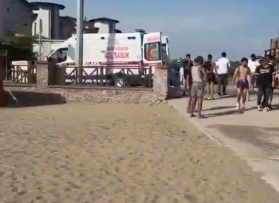 Kocaeli’de serinlemek için denize giren 2 kardeşten biri boğuldu, diğer