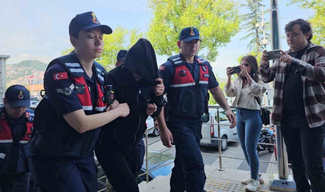 Zonguldak’ta 112 Acil Çağrı Merkezi’ne genç adamın bıçaklandığını bildiren ve