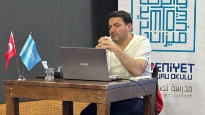 “Şiir Nesnesi” derslerinin üçüncüsü Erzurum’da gerçekleşti. “Şiir Dünyayı Sınırlarla Böler