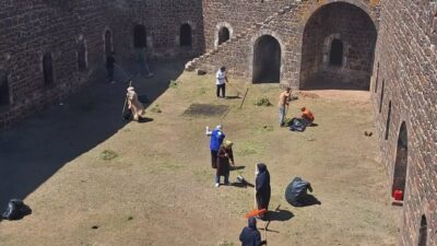 Erzurum’un tarihi sembollerinden Aziziye Tabyaları, “Ecdada Vefa” projesi kapsamında düzenlenen