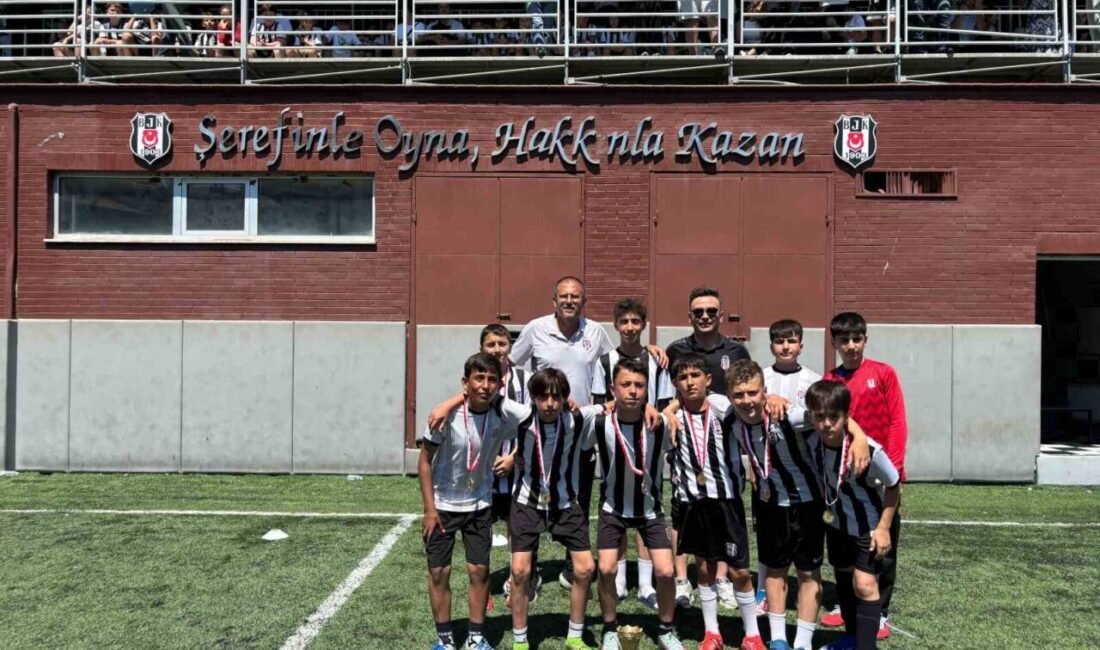 Doğu Anadolu Bölgesi şampiyonu olarak Türkiye finallerine katılan Tatvan Beşiktaş