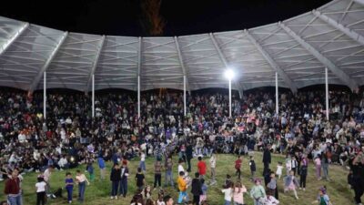 Erzurum’un Uzundere ilçesinde bu yıl düzenlenen Tortum Şelalesi Festivali, binlerce