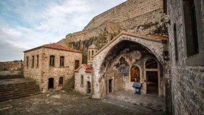 Trabzon’da turizm destinasyonları yoğun ilgi görüyor. Kızlar Manastırı, Atatürk Köşkü,