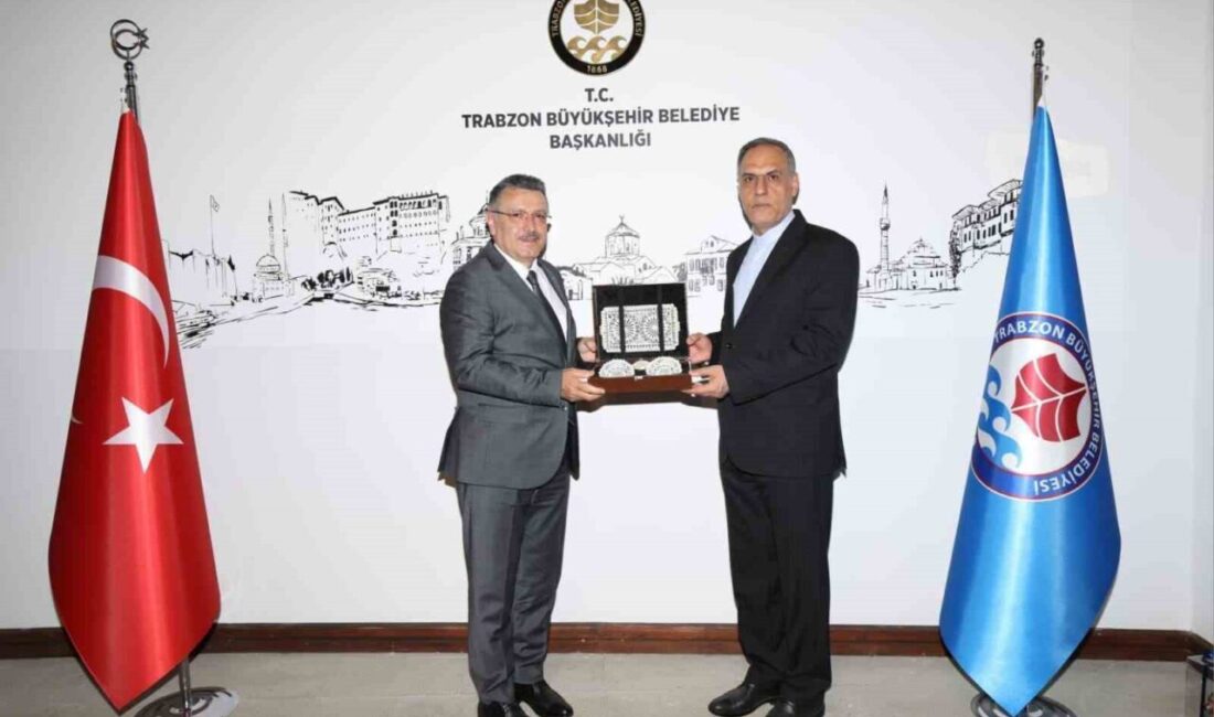 İran’ın Ankara Büyükelçisi Mohammad Hassan Habibollah Zadeh, Trabzon Limanı’nın İran’a