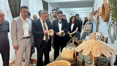 Erzincan’ın Üzümlü ilçesinde, Halk Eğitimi Merkezi Müdürlüğü tarafından düzenlenen 2025-2026