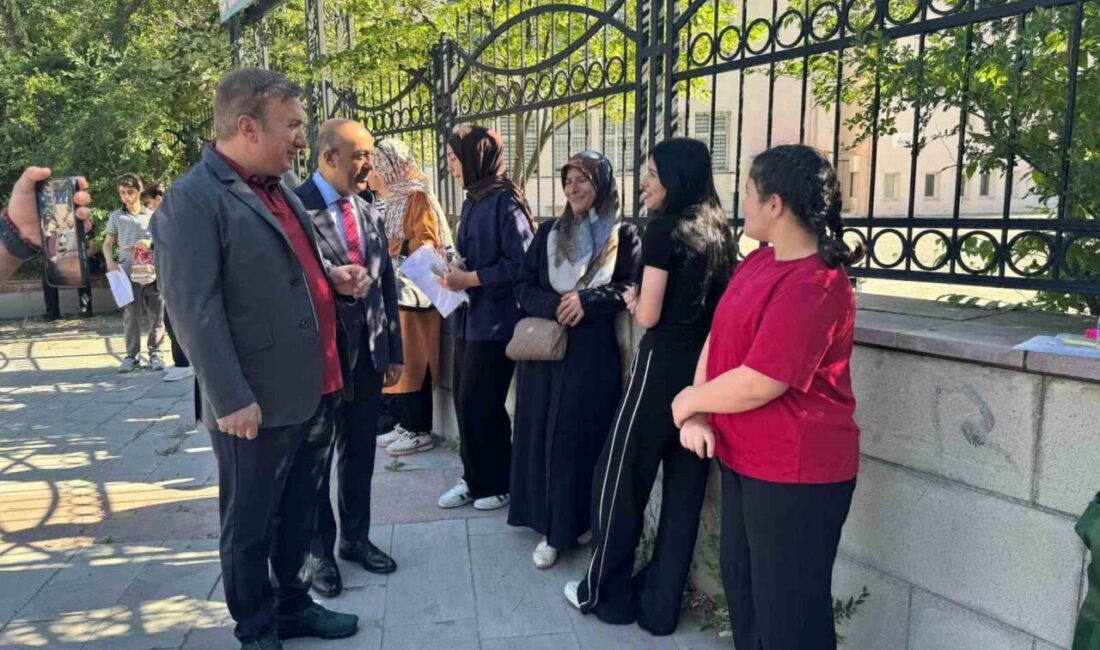 Erzincan Valisi Hamza Aydoğdu, Liselere Geçiş Sistemi (LGS) kapsamındaki merkezi