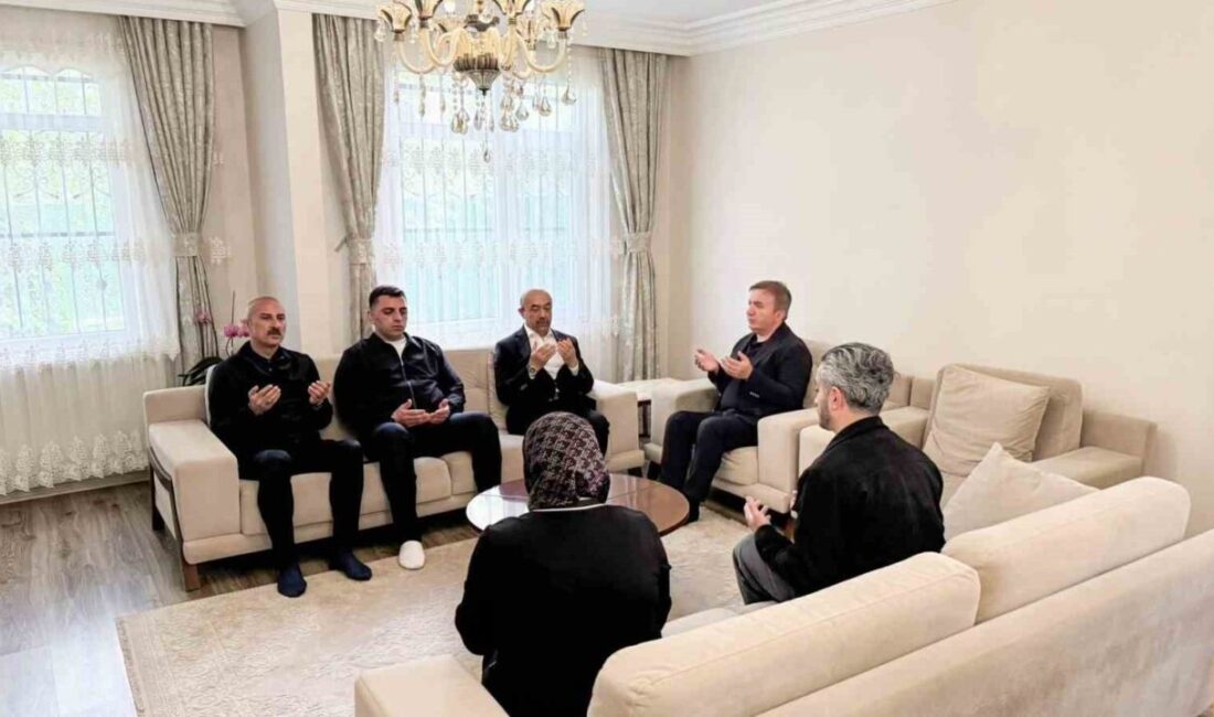 Erzincan Valisi Hamza Aydoğdu, İl Milli Eğitim Müdürü Hacı Ömer