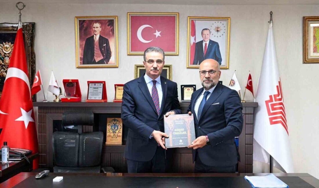 Vali Aydın Baruş, Erzurum Vakıflar Bölge Müdürlüğünü ziyaret ederek Bölge