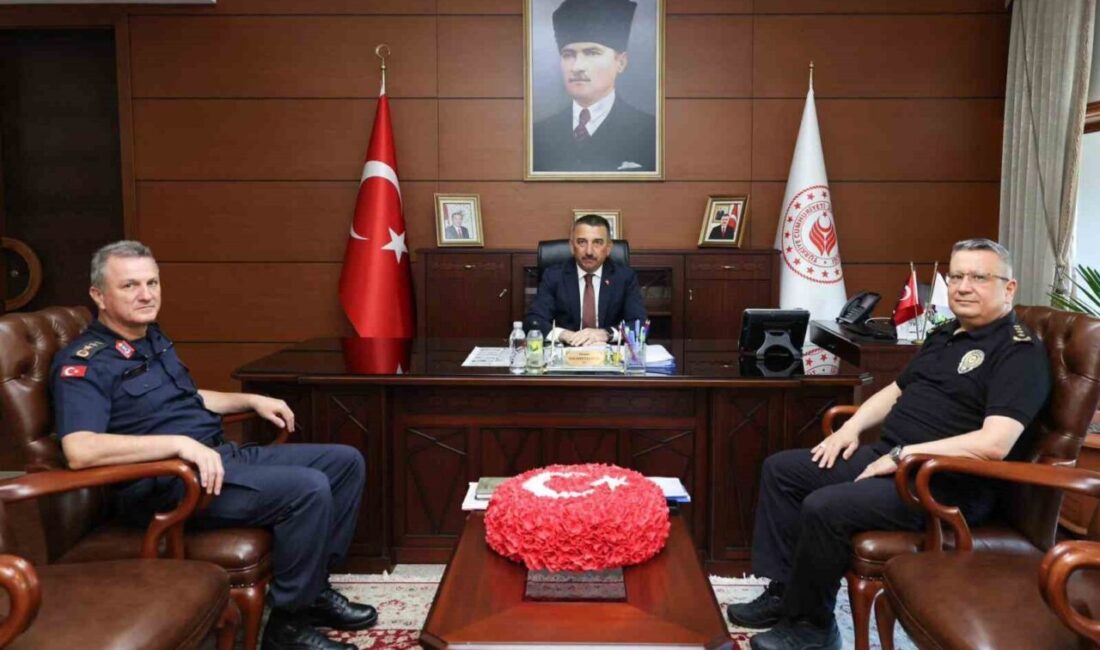 Zonguldak Valisi Osman Hacıbektaşoğlu başkanlığında, İl Jandarma Komutanı Albay Barış