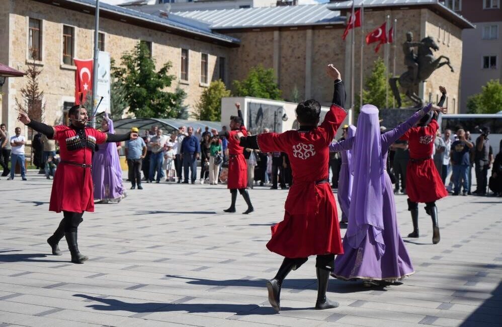 Bayburt’ta bu yıl 30’uncusu düzenlenecek Uluslararası Dede Korkut Bilim, Kültür