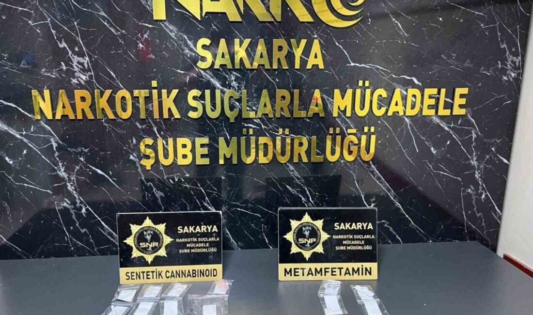Sakarya’nın Erenler ve Serdivan ilçelerinde polis ekiplerince düzenlenen operasyonda yaklaşık
