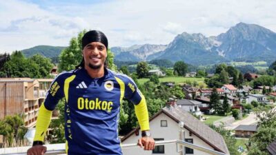 Fenerbahçe’nin başarılı savunmacısı Archie Brown, sezon öncesi hazırlıklarında Teknik Direktör