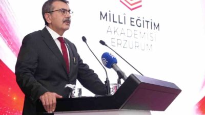 Milli Eğitim Bakanı Yusuf Tekin, Erzurum Milli Eğitim Akademisindeki öğretmen