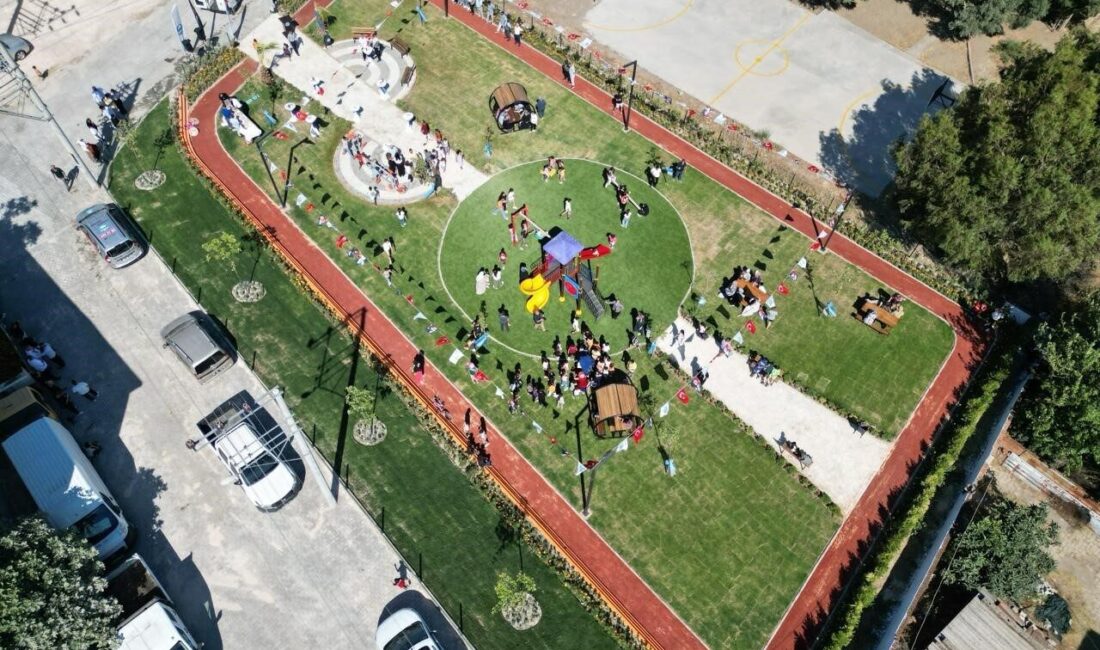 Söke Belediyesi tarafından Akçakonak Mahallesi’nde yapımı tamamlanan park ve yeşil