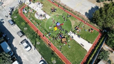 Söke Belediyesi tarafından Akçakonak Mahallesi’nde yapımı tamamlanan park ve yeşil