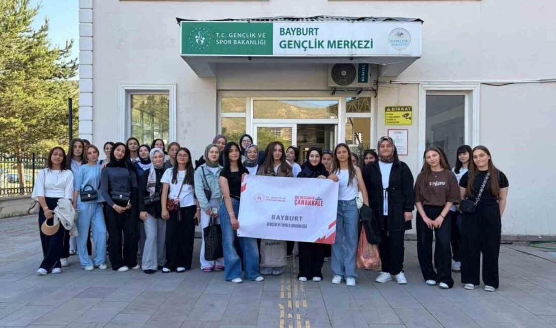 Gençlik ve Spor Bakanlığı tarafından düzenlenen ’Bir Destandır Çanakkale’ programı