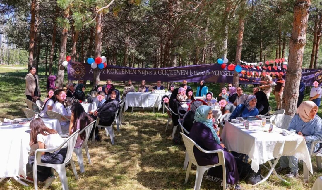 Bayburt Aile ve Sosyal Hizmetler İl Müdürlüğü tarafından düzenlenen piknik