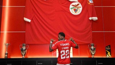 Portekiz ekibi Benfica, Kolombiyalı santrfor Jhon Duran’ı sezon sonuna kadar