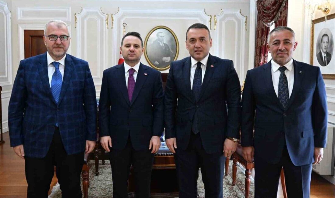Bilecik Valisi Faik Oktay Sözer, AK Parti Bilecik Milletvekili Halil