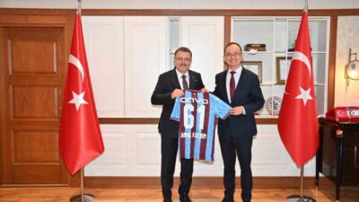 Trabzon Büyükşehir Belediye Başkanı Ahmet Metin Genç, Türkiye ile Çin