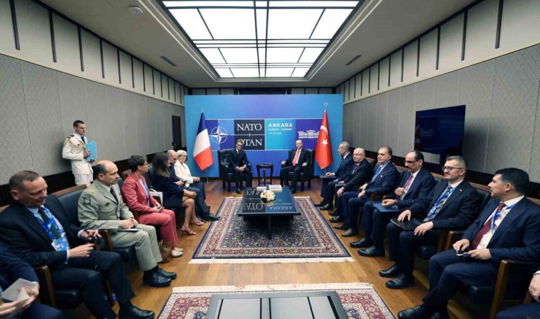 Cumhurbaşkanı Recep Tayyip Erdoğan, NATO Liderler Zirvesi kapsamında Fransa Cumhurbaşkanı