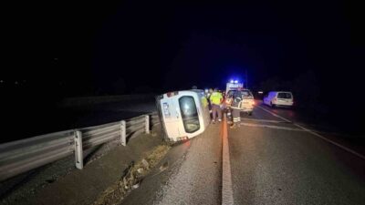 Kastamonu’nun Tosya ilçesi D100 kara yolunda meydana gelen kazada hafif