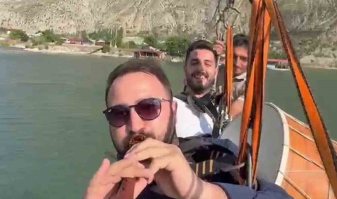 Erzurum’da Tortum Gölü üzerinde gerçekleştirilen sıra dışı gösteri ilgi odağı