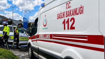 Gaziantep’ten Erzurum’un Tekman ilçesine gitmekte olan yolcu minibüsünün Erzincan’da devrilmesi