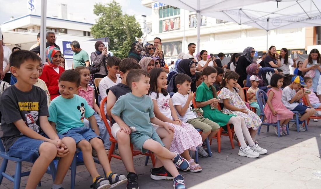 Kültür ve Turizm Bakanlığının katkılarıyla Erzincan’da düzenlenen “Yaşayan Miras Şöleni”,