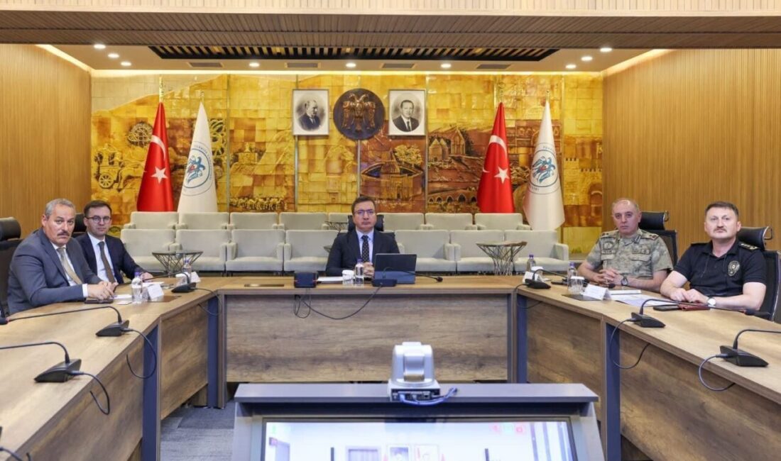 Erzincan Valisi Hamza Aydoğdu, İçişleri Bakanı Mustafa Çiftçi, Adalet Bakanı