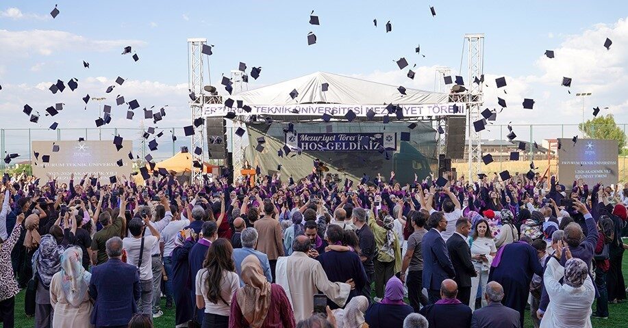 Erzurum Teknik Üniversitesinde (ETÜ) 2025-2026 Akademik Yılı Mezuniyet Töreni, ETÜ