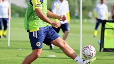 Yeni sezon hazırlıkları kapsamında Avusturya’da kamp yapan Fenerbahçe, günün ikinci