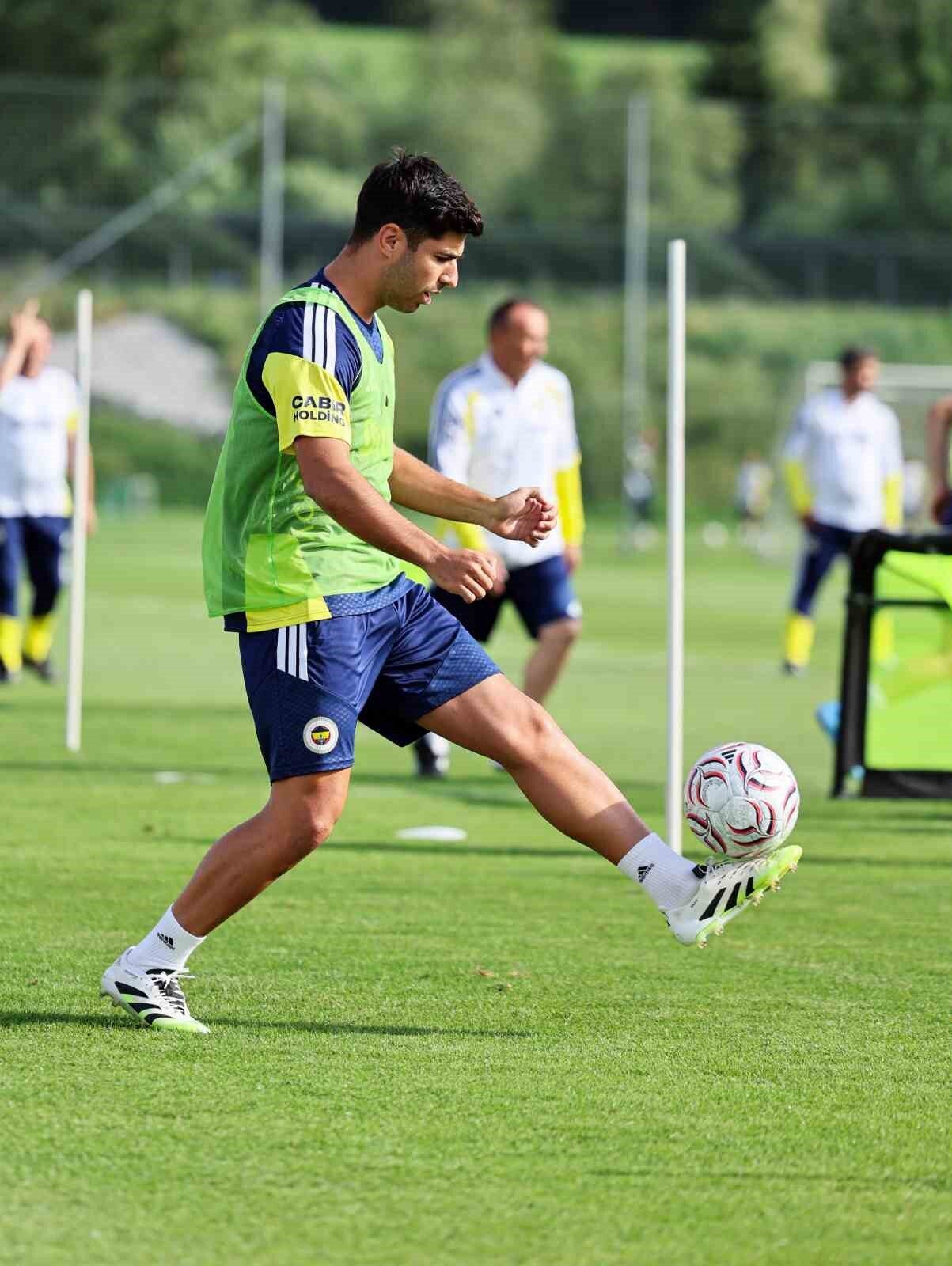 Yeni sezon hazırlıkları kapsamında Avusturya’da kamp yapan Fenerbahçe, günün ikinci