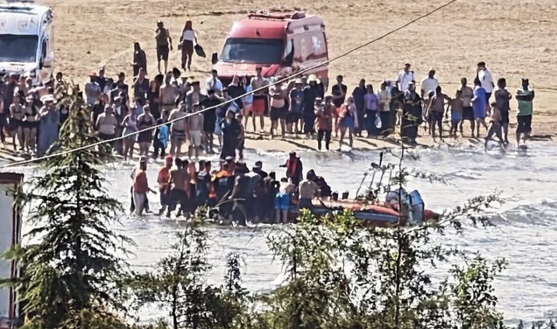 Giresun’un Bulancak ilçesinde denizde boğulma tehlikesi geçiren 3 kişinin yardıma
