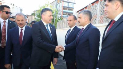 İçişleri Bakanı Mustafa Çiftçi, Şemdinli ilçesindeki Zirve Tepe Modüler Komando