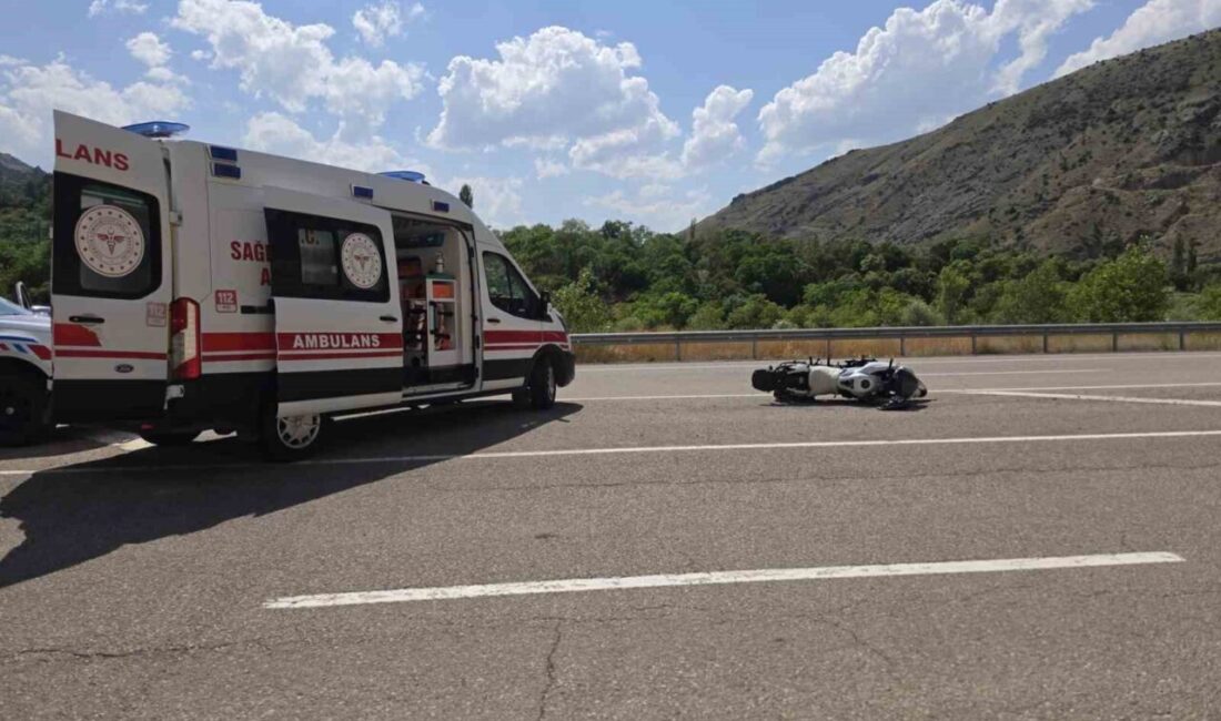Erzurum’un İspir ilçesinde kontrolden çıkan motosikletin devrilmesi sonucu meydana gelen