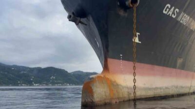 Karadeniz’de 16 Temmuz’da dron saldırısına uğrayan LPG tankeri Trabzon’un Sürmene