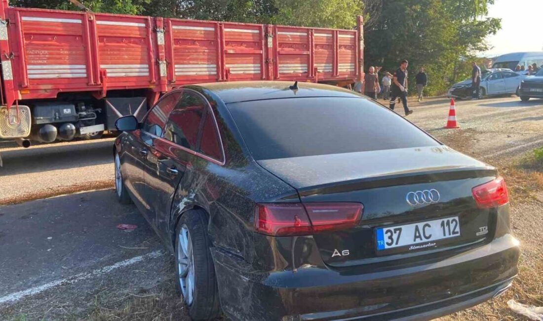 Kastamonu’da iki otomobilin çarpışması sonucu meydana gelen kazada 2 kişi