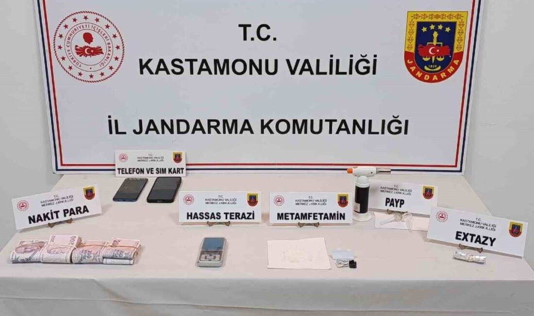 Kastamonu’da jandarma ekipleri tarafından düzenlenen uyuşturucu operasyonlarında 5 şüpheli gözaltına