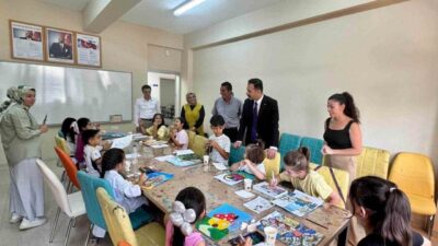 Üzümlü Kaymakamı Hacı Osman Hökelekli, Üzümlü Gençlik Merkezi’ni ziyaret ederek