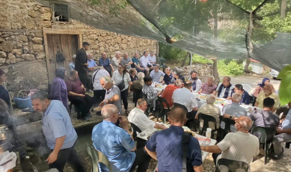 Erzincan’ın Kemaliye ilçesinde düzenlenen program kapsamında Yuva Köyü ile Prof.