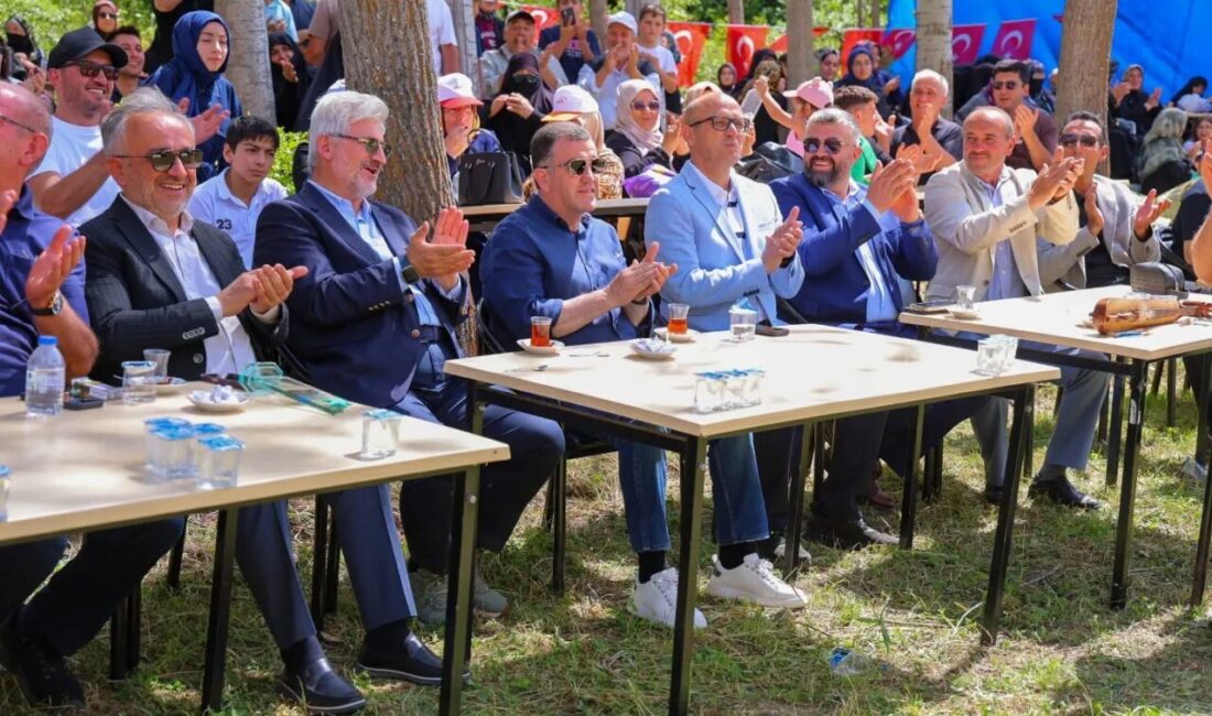Bayburt’un Koçbayır köyünde bu yıl ilki düzenlenen Gönül Şenliği, yoğun