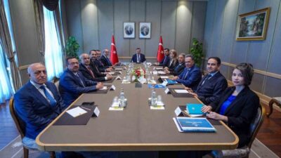 Cumhurbaşkanı Yardımcısı Cevdet Yılmaz, Malatya Büyükşehir Belediye Başkanı Sami Er