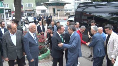 Bursa’da düzenlenen Büyük Erzurum Yayla Şenliği’nde Erzurumlu vatandaşlarla buluşan Milli