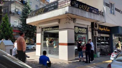 Ordu’nun Ünye ilçesinde bir kuyumcudan çaldıkları küpeleri bozdurup, parasıyla başka