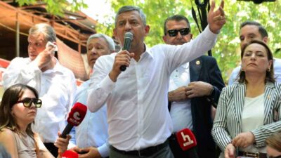 Cumhuriyet Halk Partisi (CHP) Meclis Grup Başkanı Özgür Özel, “Ya