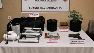 Sakarya’da jandarma ekiplerince Karasu, Serdivan ve Hendek ilçelerinde sokak satıcılarına